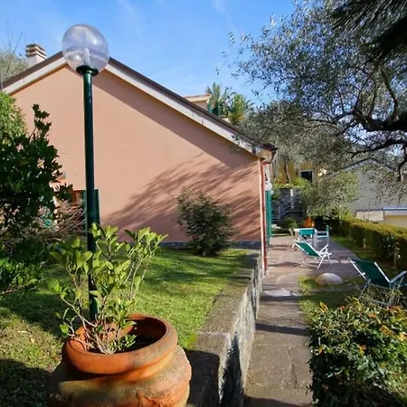 Villa Dei Limoni *
